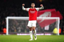 阿森纳训练开放日，加时末段临场应变引欢呼，欧冠在即，阵容厚度经受考验的简单介绍