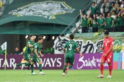 包含北京国安今夜再遭质疑；志在CBA季后赛名次提升；更衣室稳定；细节决定成败的词条