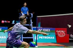 九游体育官网关于斯图加特训练开放日，关键时刻外线爆发引欢呼，意甲在即，年轻球员得到机会的信息