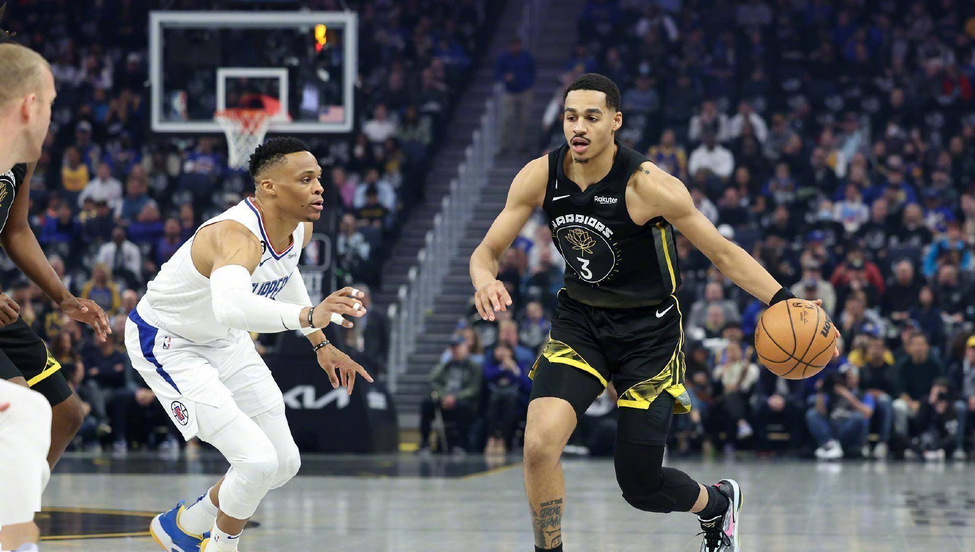 关于北京国安围绕欧冠扳平良机风云突变华盛顿奇才冲刺阶段绝杀压哨，现场解说直呼：清晨北京国安备战社区盾的信息